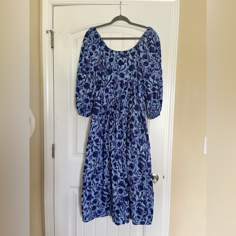 Universal Thread Maxi